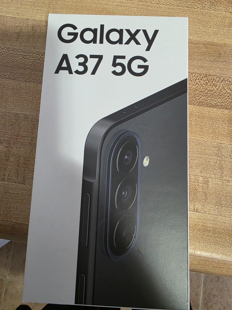 Samsung Galaxy A37 5G – 128 GB – Awesome Charcoal (Unlocked)