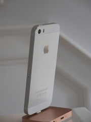 Apple iPhone 5s – 16 GB – Silver (Unlocked) RARE iOS 7.1.2