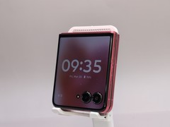 Motorola razr+ 2024 XT2451-1 256GB Hot Pink T-Mobile Unlocked W082728