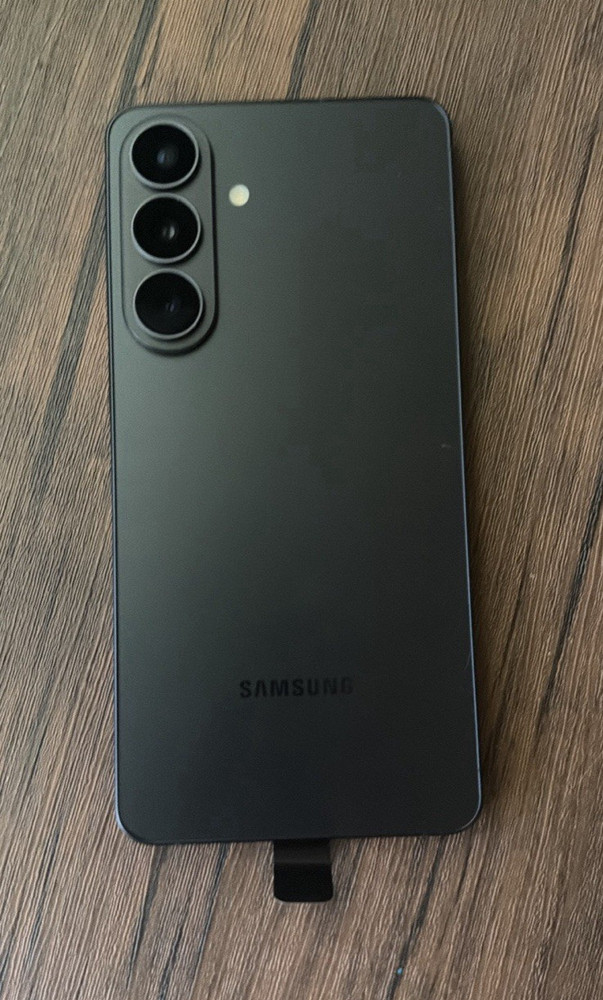 Samsung Galaxy S26+ 256GB Black Slate Smartphone Triple Rear Camera
