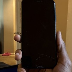 Apple iPhone 11 64GB Black Boost A2111 iOS 5.8in 12MP 4GB RAM