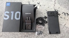 Samsung Galaxy S10 SM-G973U 128GB+8GB 4G Unlocked Android Smartphone Bundle