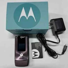 Motorola W510 GSM 850/900/1800/1900 Unlocked Flip Bluetooth Phone