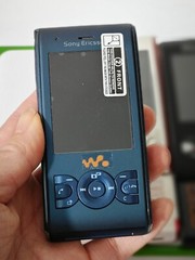 Sony Ericcson Walkman W595 – Black blue white (Unlocked) Cellular Phone