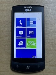 LG OPTIMUS 7 E900 512MB 16GB Cellular Smartphone Windows 7.5
