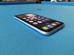 Apple iPhone XR 64GB Blue Unlocked MT2K2LL/A No Scratches Dents