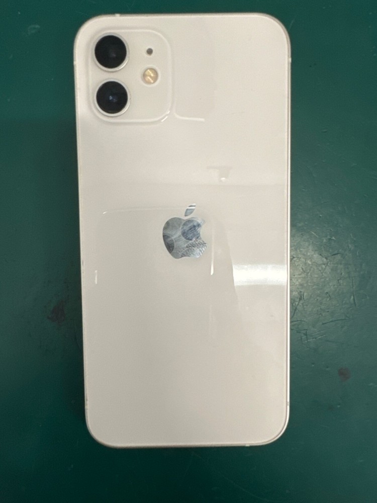 Apple iPhone 12 – 64 GB – White (Verizon)
