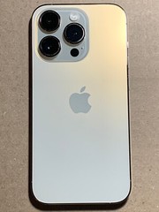 Apple iPhone 14 Pro – 256GB – Gold Unlocked A2650 (CDMA + GSM)