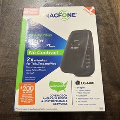 TRACFONE LG 440G Black Flip Cellular Phone, 3G 1.3 MP Camera, New In Box