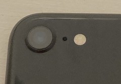 Apple iPhone SE (2nd Gen) Black 128GB unlocked Bundle With Accessories