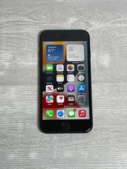Apple iPhone SE 2nd Gen 2020 – 64GB 128GB 256GB All Colors Unlocked AT&T Verizon