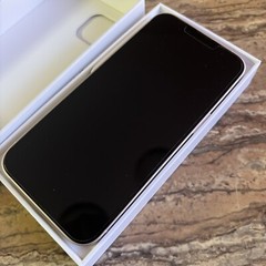 T-Mobile Light Pink iPhone 13