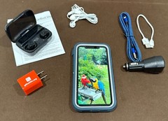 IPhone 11 64GB Unlocked 64gb Black Pristine Condition Chargers Cables Earphones