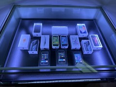 RARE APPLE IPHONE 1st Gen 2G 16GB SEALED – LARGEST NEW VINTAGE COLLECTION