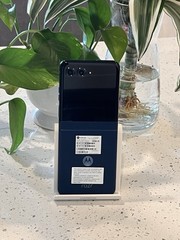 Motorola Razr – 2025 – Gibraltar Sea 256GB CRICKET WIRELESS