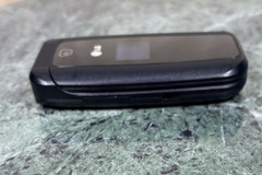 LG 440G Black TracFone Prepaid Basic Camera Flip Cell Phone