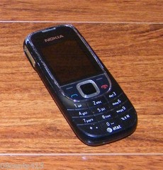 Nokia 2320 – Black (AT&T) 32MB GSM 1.8&Prime; Screen Cellular Phone ONLY **READ**