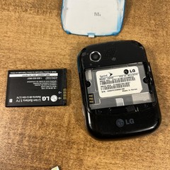 LG Remarq LN240 2.4&Prime; LCD Bluetooth Sprint Cellular Slider Cell Phone Turquoise