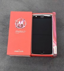Open Box Motorola Moto Z2 Play XT1710 64GB 5.5&Prime; (International Only)