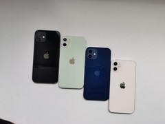 Apple iPhone 12 64GB/ 128GB/ 256GB Unlocked 6.1&Prime; 12MP colors random Smartphone