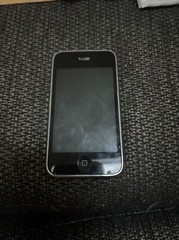 Apple iPhone – 16 GB – Black (Unlocked) (Single SIM)