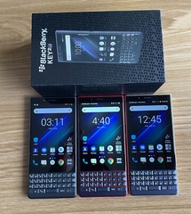 BlackBerry KEY2 LE 4.5 in 32GB (Unlocked) Single SIM New Sealed Smartphone