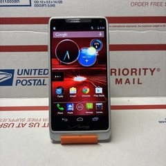 Motorola Droid Razr M 8GB – Verizon Smartphone – READ!!!