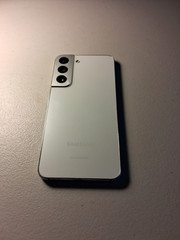 For parts only Samsung Galaxy S22 white 128GB 5G SM-S901U1 Unlocked Not Working