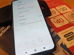 MOTOROLA Z4+PROJ+JBL+ ATT SERVC 2MOS +PROJECTOR +JBL SBOOST Snapdrg625 HOMESETUP