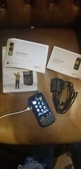 Motorola ES400S 1GB (Sprint) Smartphone includes accessories