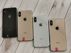 Apple iPhone XS 64GB/256GB – Unlocked -Colours randomly- Good CONDITION Phone