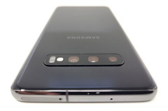 Samsung Galaxy S10 SM-G973U – 128GB – Prism Black Fully Unlocked B+