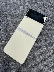Samsung Galaxy Z Flip 3 5G 128GB SM-F711U Unlocked Smart phone OPEN BOX Cream