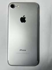 Apple iPhone 7 Silver A1660 CDMA+GSM 32GB *UNLOCKED* MNAD2LL/A iOS 15.8.7 🔋77%