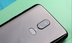 OnePlus 6 Dual SIM 64GB/128GB ROM Octa-core Android 6.28&Prime; 4G Unlocked-New Sealed