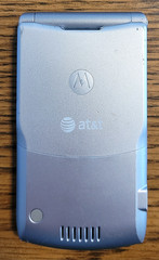 Motorola RAZR / Razor V3 – Silver ( AT&T ) Cellular GSM Flip Phone – Great Shape