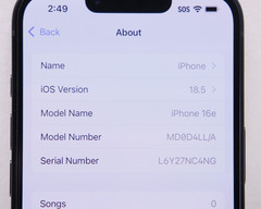 Apple iPhone 16e MD0D4LL/A 128GB 6.1&Prime; Black Smartphone A3212 (#94)