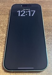 Apple iPhone 17 256GB Sage Verizon – READ DESCRIPTION * For Parts