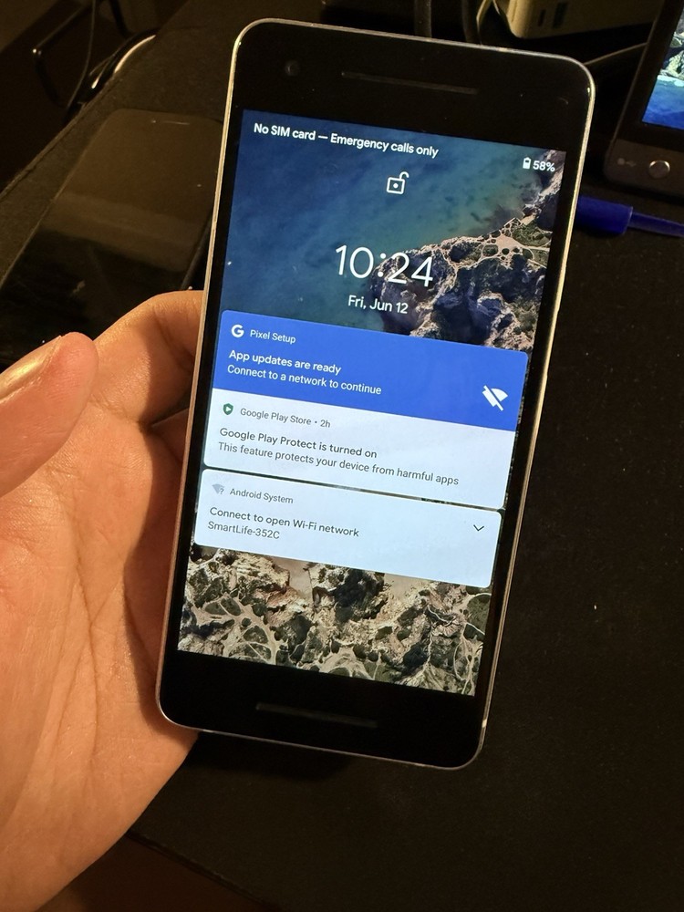 Google Pixel 2 64GB White – Unlocked – Bad Battery