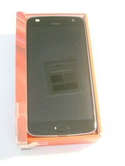MINT Condition 32gb Verizon Moto Z2 Play (LUNAR GREY)