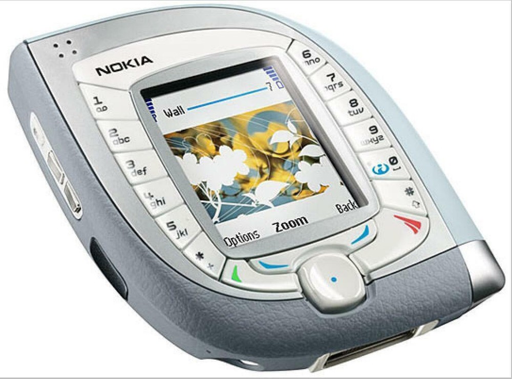 Nokia 7600 Bluetooth 3G UMTS 2100 2.0&Prime; Original 0.3MP Phone