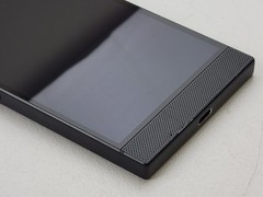 Razer Phone 2 (RZ35-0259) 64GB (Unlocked) Smartphone – *BAD CHARGR PORT* – H6379