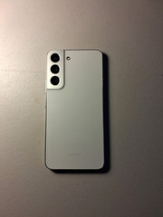 For parts only Samsung Galaxy S22 white 128GB 5G SM-S901U1 Unlocked Not Working