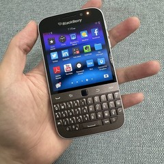 BlackBerry Classic Q20 16GB+2GB RAM Unlocked 4G LTE Qwerty Keyboard Mobile Phone