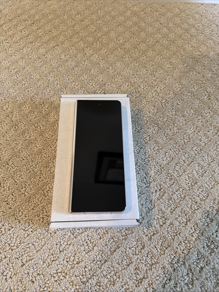 Samsung Galaxy Z Fold 4 256GB Beige