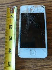 Apple iPhone 4s White Color – FOR PARTS ONLY AS SHOWN!!