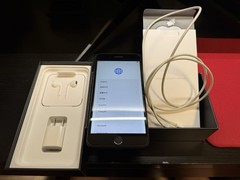 Apple iPhone 7 Plus 128GB JET BLACK Unlocked Excellent condition (open box)