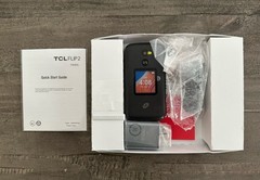TCL STALT408DC16V2PWP Flip 2 2.8 » 4G LTE 8GB 16GB Storage Straight Talk Prepaid