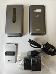 Used LG Classic Flip L125DL TracFone 4G VoLTE Camera