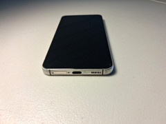 For parts only Samsung Galaxy S22 white 128GB 5G SM-S901U1 Unlocked Not Working